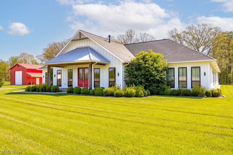 20935 Indian Hollow Road, Wellington, OH - Photo 3
