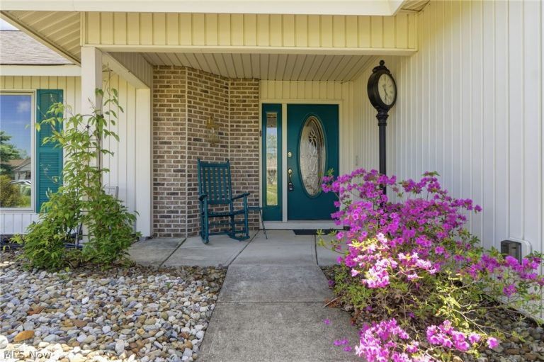 33037 Pebblebrook Drive, North Ridgeville, OH - Photo 3