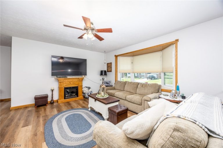 44 Teri Lane, Little Hocking, OH - Photo 6