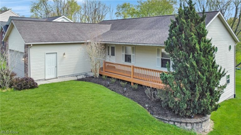 151 Heatherwood Drive, Howard, OH - Photo 2