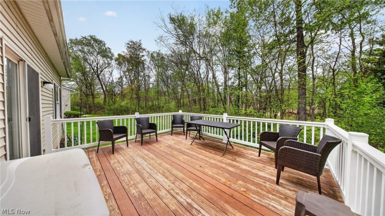 10500 Ravine View Court, North Royalton, OH - Photo 8