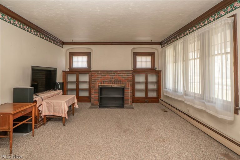 94 Avalon Drive, Bedford, OH - Photo 4