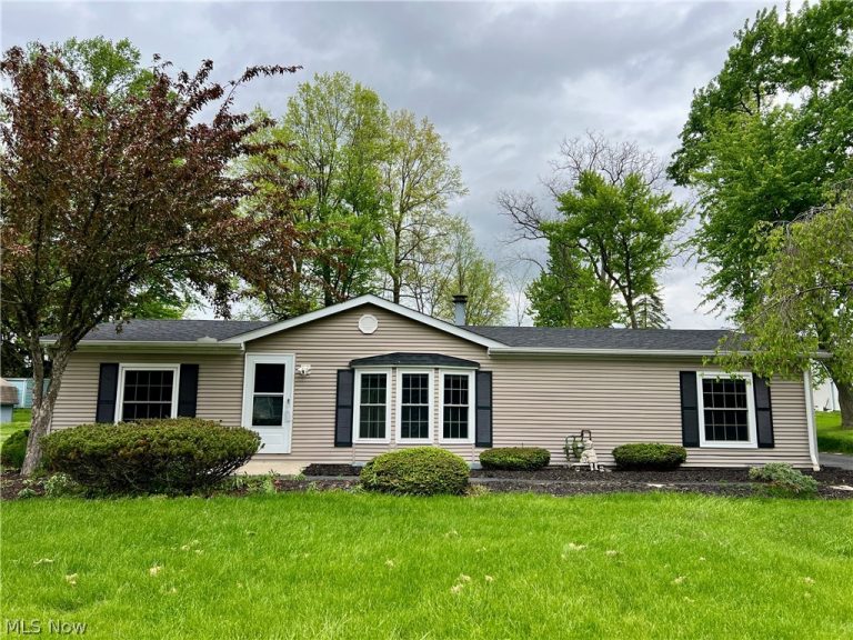 93 Fell Avenue, Northfield Village, OH, 44067