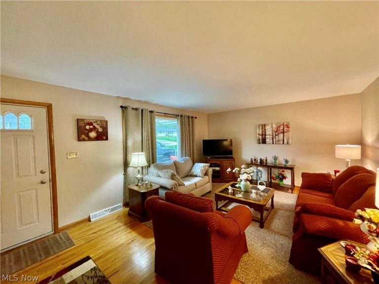 1530 Rosehedge, Poland, OH - Photo 6