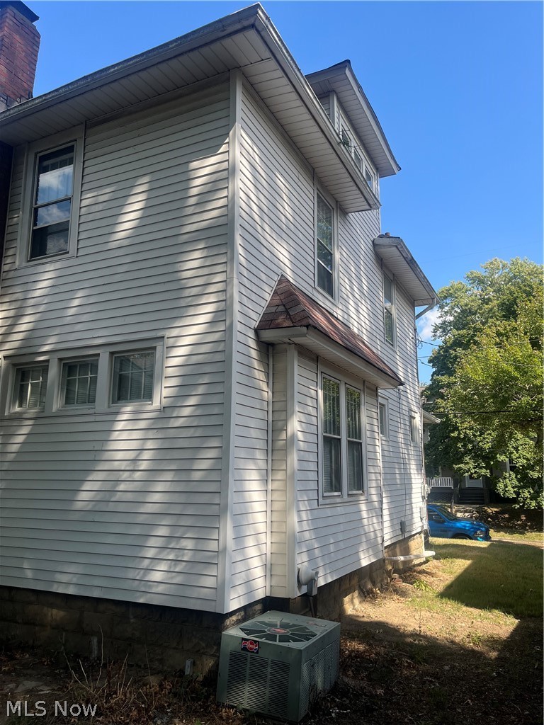 128 Corson Avenue, Akron, OH - Photo 3