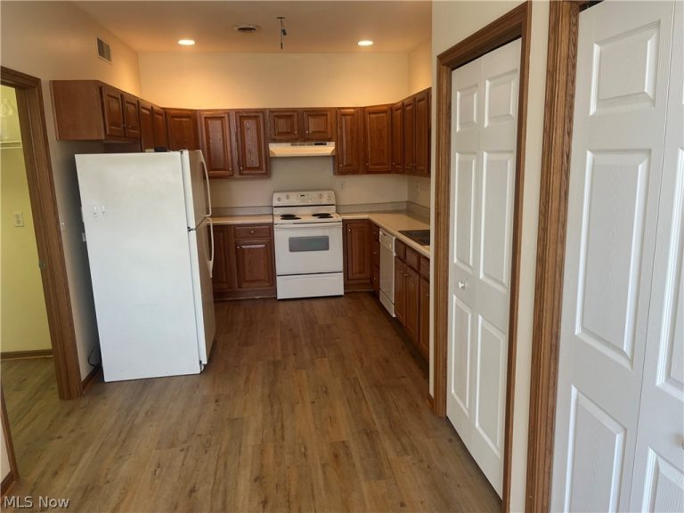 49092 Eagle Drive, East Liverpool, OH - Photo 3