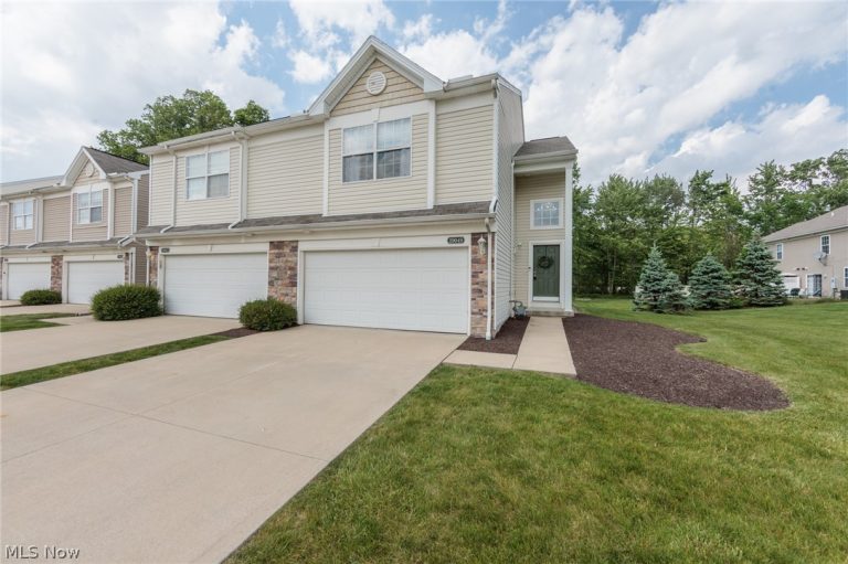 29049 Pembrooke Boulevard, Olmsted Twp, OH, 44138
