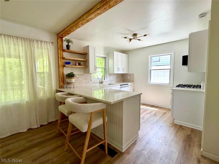 1699 Warrensville Center Road, South Euclid, OH - Photo 4