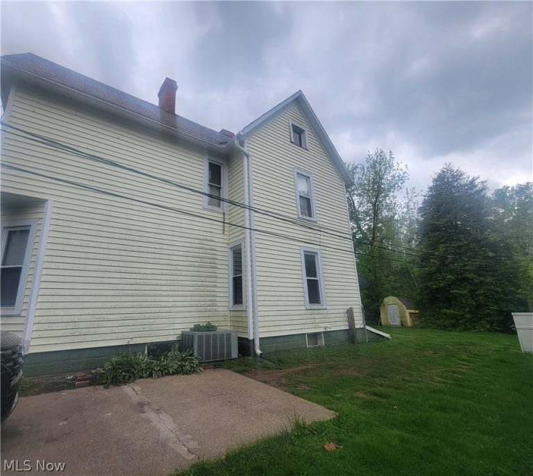 523 8th Street, Marietta, OH - Photo 2