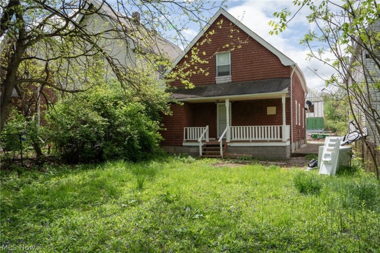 10209 Elwell Avenue, Cleveland, OH - Photo 2