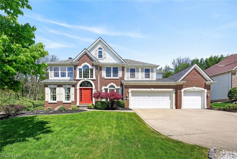 9336 Hampton Drive, North Royalton, OH - Photo 3