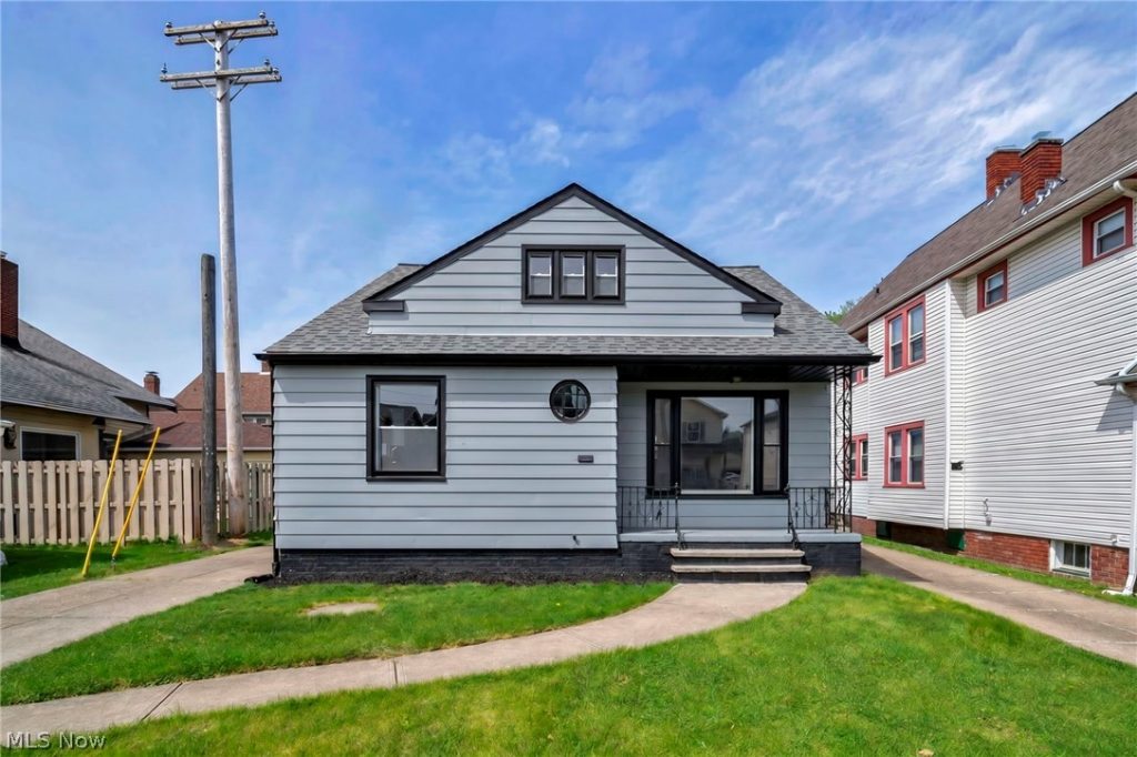 11109 Langton Avenue, Garfield Heights, OH