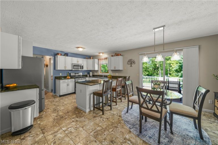 1025 Frost Road, Streetsboro, OH - Photo 6