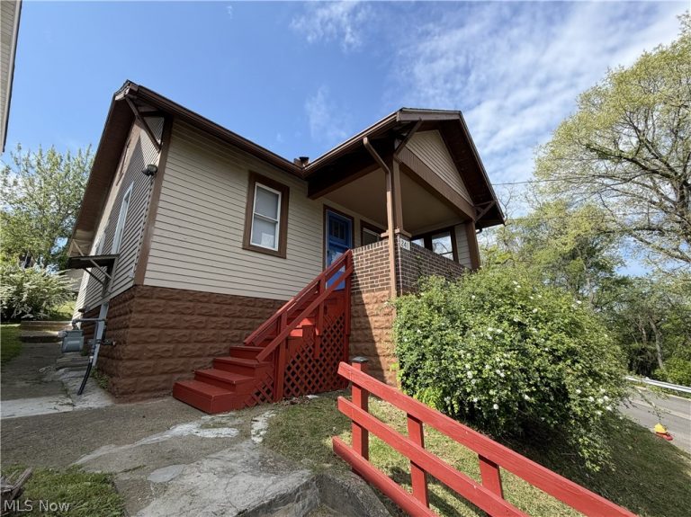 241 Beech Road, Weirton, WV, 26062