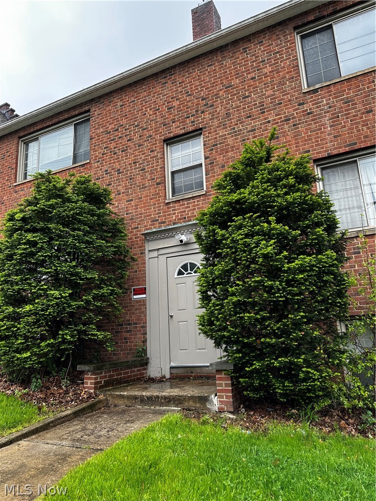 2676 Noble Road #3, Cleveland Heights, OH - Photo 2