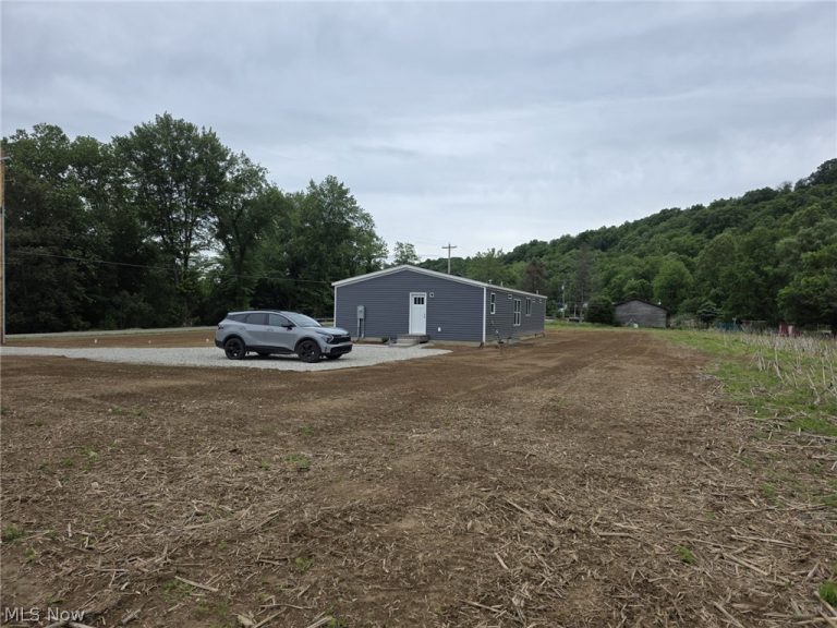 205 Riverview Drive, Malta, OH - Photo 3