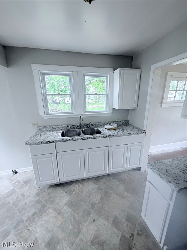1174 Mercer Avenue, Akron, OH - Photo 6