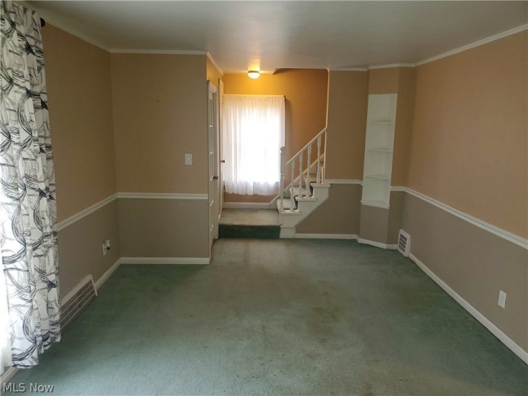 1115 Clifford Road, Cleveland Heights, OH - Photo 3