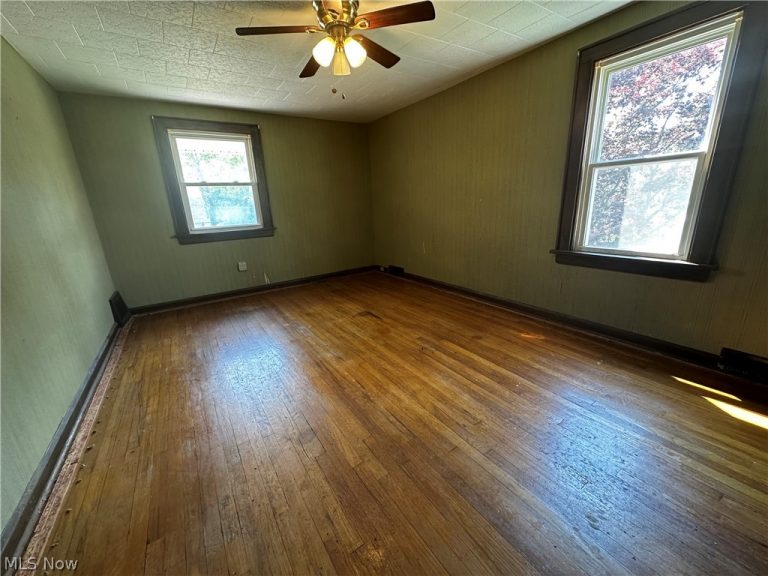 513 Waterloo Road, Akron, OH - Photo 4