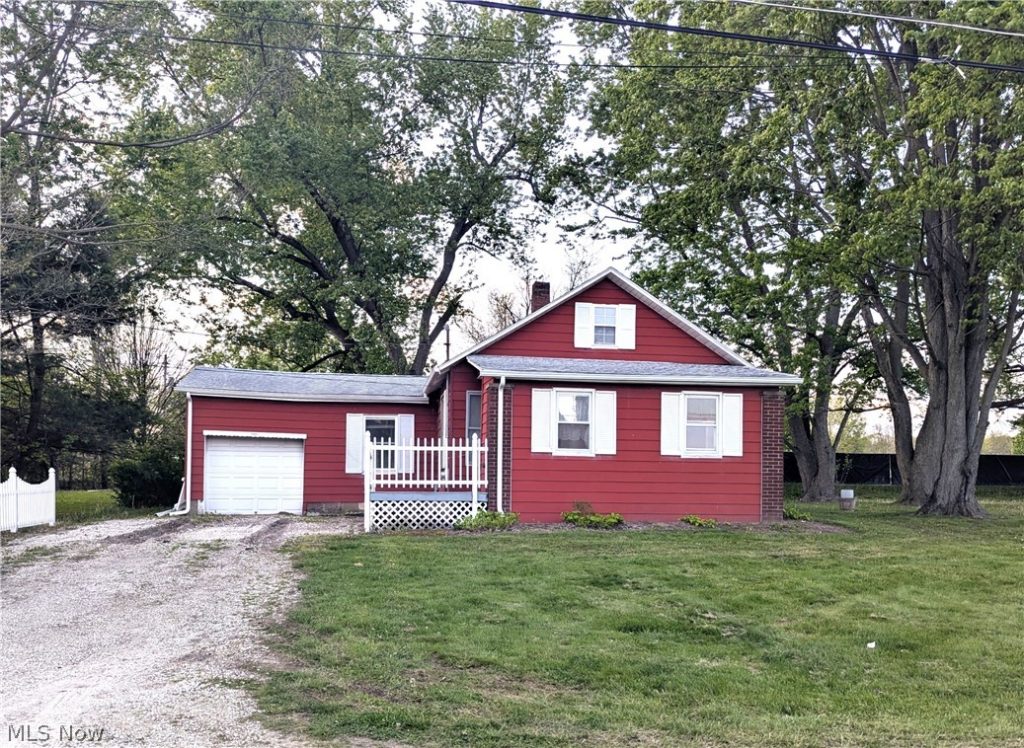 4047 John Street, Atwater, OH