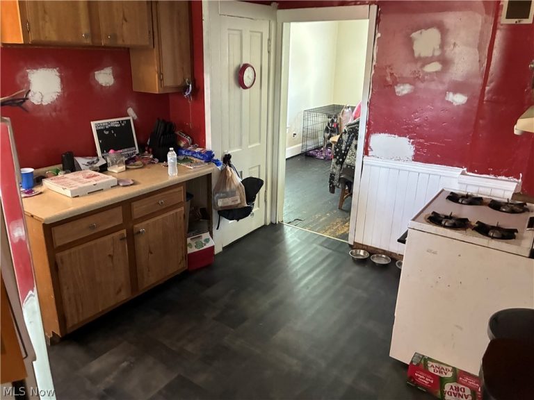 404 Pike Avenue, Massillon, OH - Photo 8