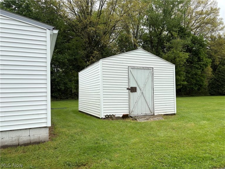 1478 Morris Street, Mineral Ridge, OH - Photo 5