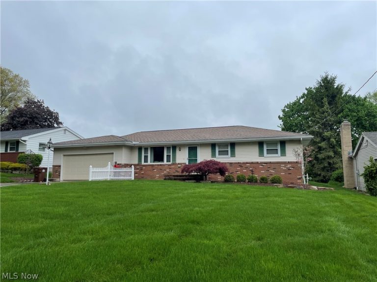 1530 Rosehedge, Poland, OH - Photo 3