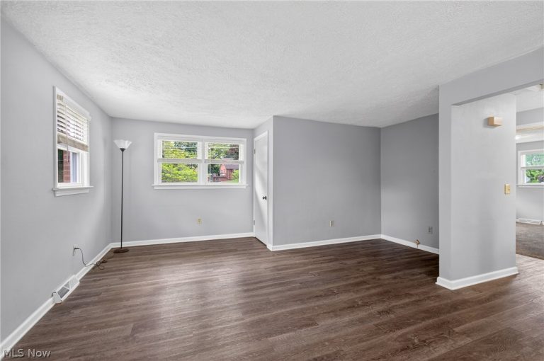 3005 46th Street, Canton, OH - Photo 5
