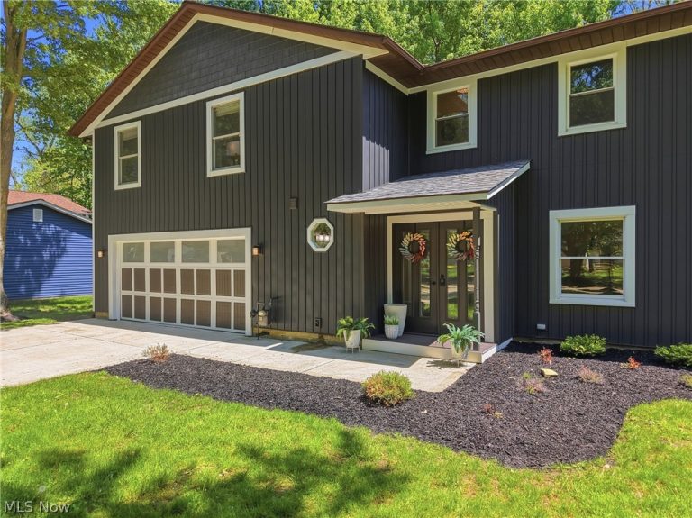 6813 Palmerston Drive, Mentor, OH - Photo 2