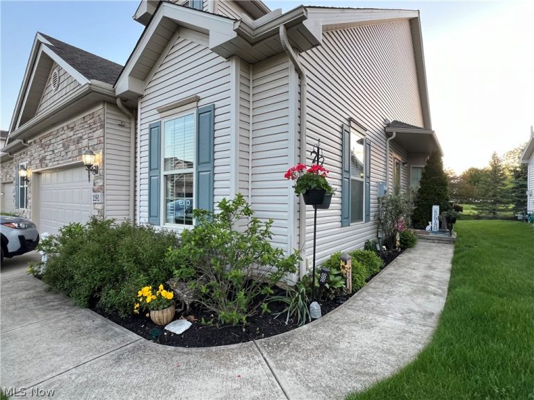 1281 Joshua Way, Medina, OH - Photo 2