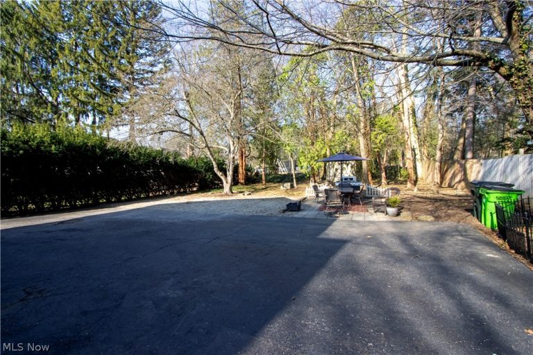 2022 Cleveland Road, Wooster, OH - Photo 8