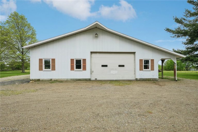 4416 Paradise Road, Seville, OH - Photo 3