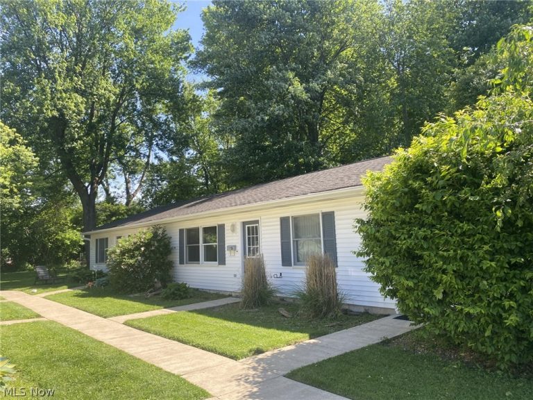 124 Tiffin Avenue #A/B, Huron, OH - Photo 5