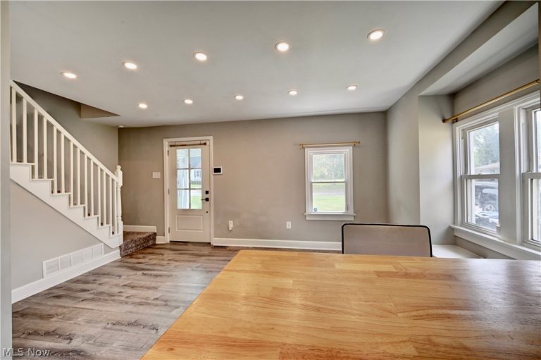 1624 Breiding Road, Akron, OH - Photo 6