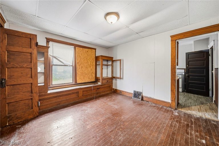 13504 Ashburton Avenue, Cleveland, OH - Photo 6