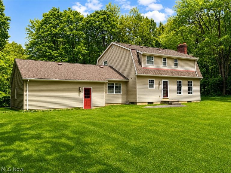 6155 Gibson Road, Canfield, OH - Photo 5
