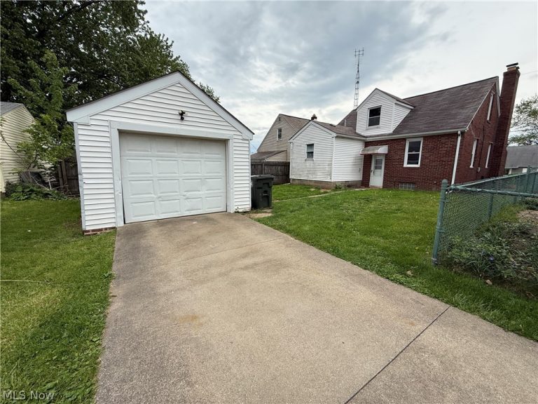 3021 Windsor Place, Canton, OH - Photo 5
