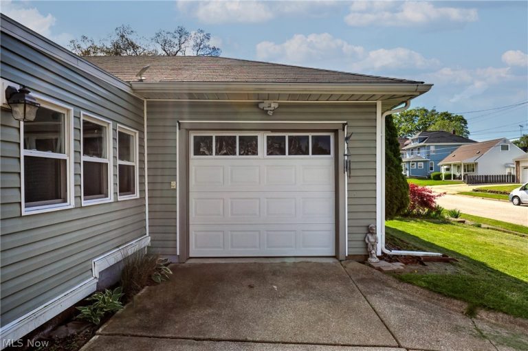 530 Keenan Avenue, Cuyahoga Falls, OH - Photo 3