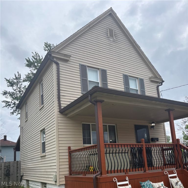 716 Foster Avenue, Elyria, OH - Photo 2