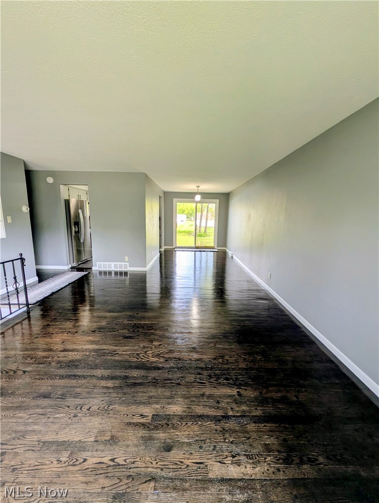 16116 Lanier Avenue, Strongsville, OH - Photo 8
