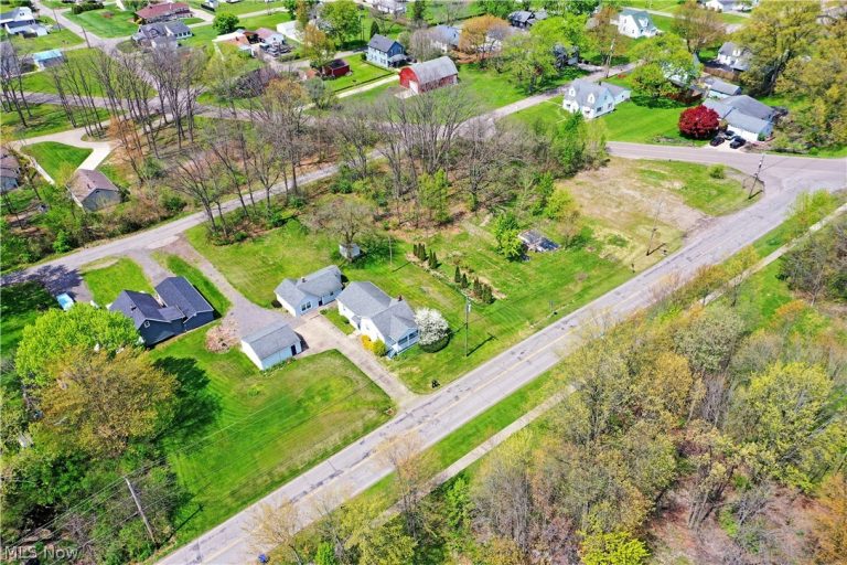 406 McDonald Avenue, McDonald, OH - Photo 3