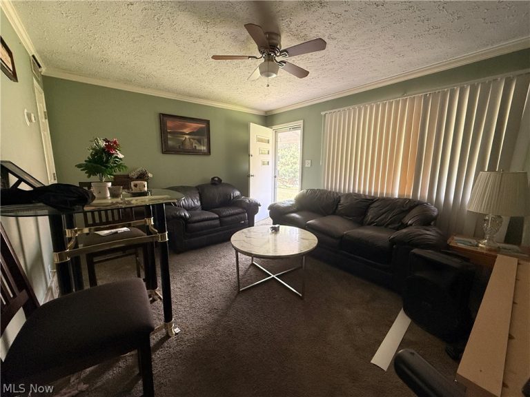 215 Dalepark Drive #1, Bedford, OH - Photo 3