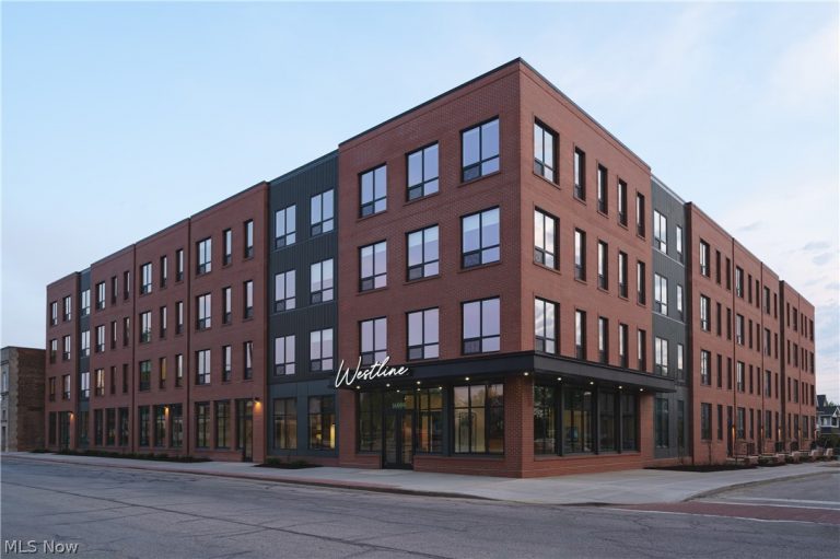 16000 Detroit Avenue, Lakewood, OH, 44107