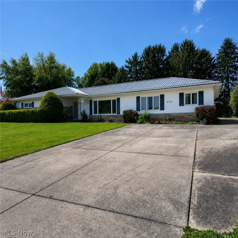 67156 Joella Drive, St Clairsville, OH, 43950
