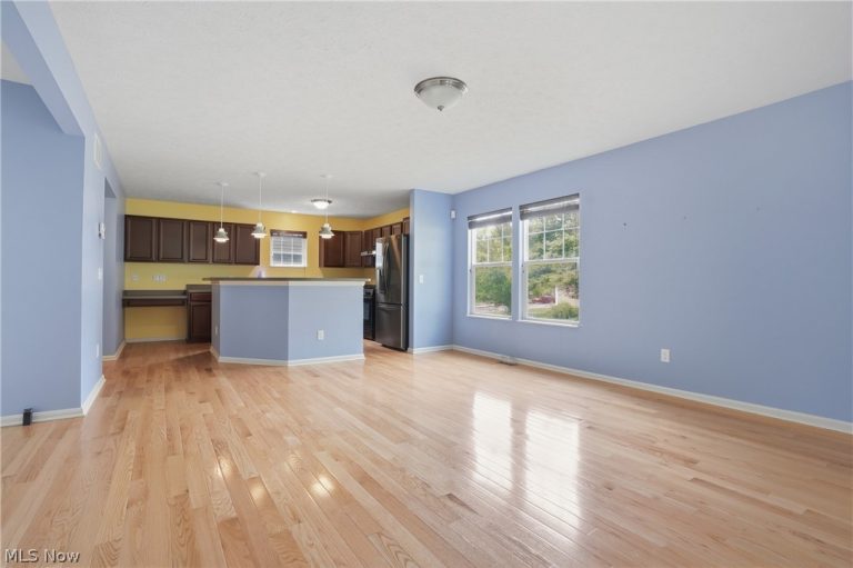 182 Elizabeth Parkway, Akron, OH - Photo 4