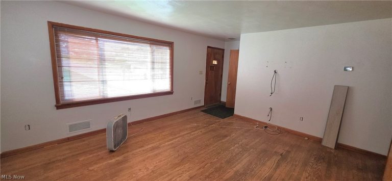 146 21st Street, Weirton, WV - Photo 2
