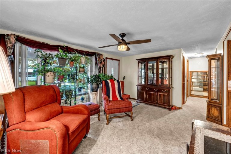 15425 Richard Drive, Brook Park, OH - Photo 8