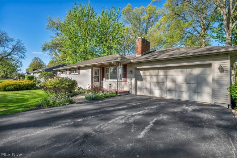 5843 Louise Avenue, Champion, OH - Photo 3