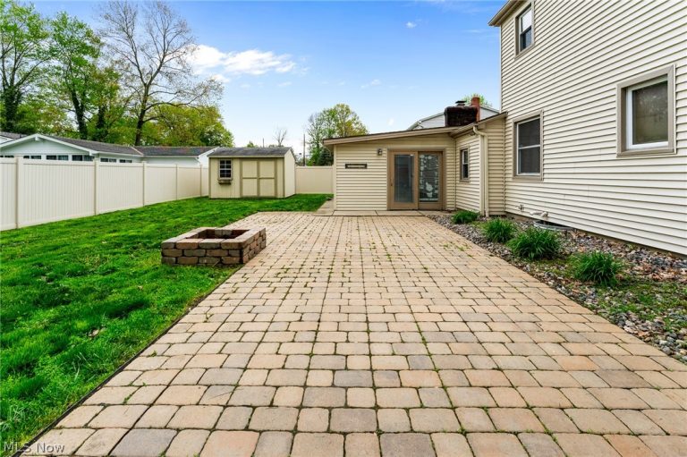 6259 Appleridge Drive, Boardman, OH - Photo 2