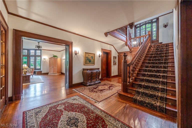 3085 Fairmount Boulevard, Cleveland Heights, OH - Photo 8